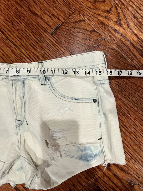 Free People Shorts - Image 4