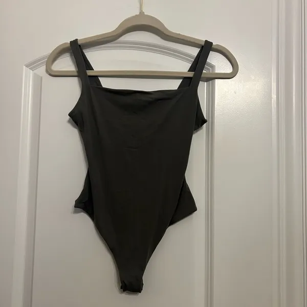 Skims Fits Everybody Square Bodysuit - Image 2