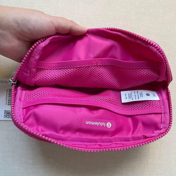 Lululemon everywhere belt bag 1L sonic pink - Image 10