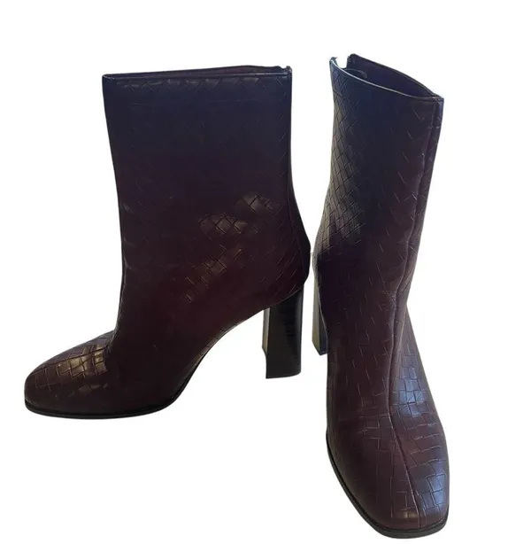 Journee Collection Women’s Boots Size 9 Wine Square Toe Block Heel Back Zip Up - Image 2