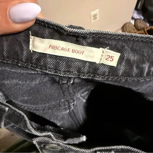 Levi's Ribcage Bootcut High Rise Jeans in Black Lake- Size 25 - Image 7