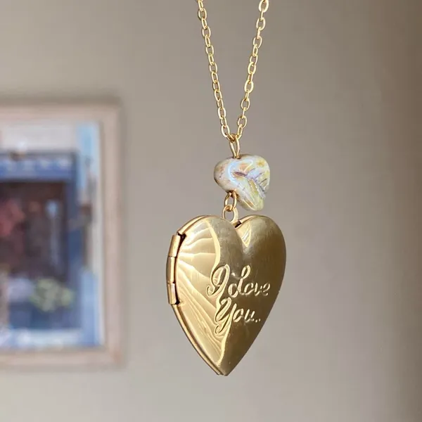 Handmade gold tone stainless steel heart locket necklace  - Image 5