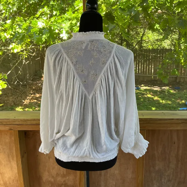 Anthropologie Feather Bone Edda Embroidered Dolman Blouse Size S - Image 5