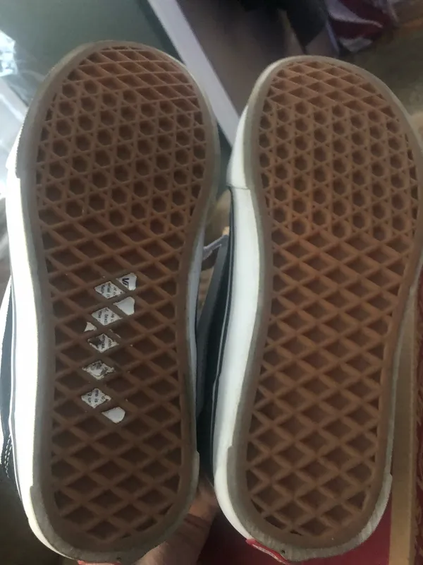 Vans Knu Skool Shoes - Image 9