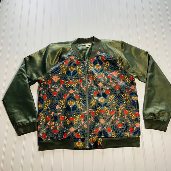 Francesca's Mi‎ Ami Floral Velvet Bomber Jacket Olive Green Satin Large NWOT - Image 2