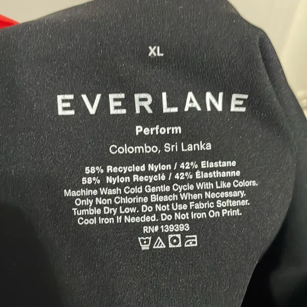Everlane Perform Short Short Minimalist Clean Girl Loungewear Cozy Athleisure - Image 6
