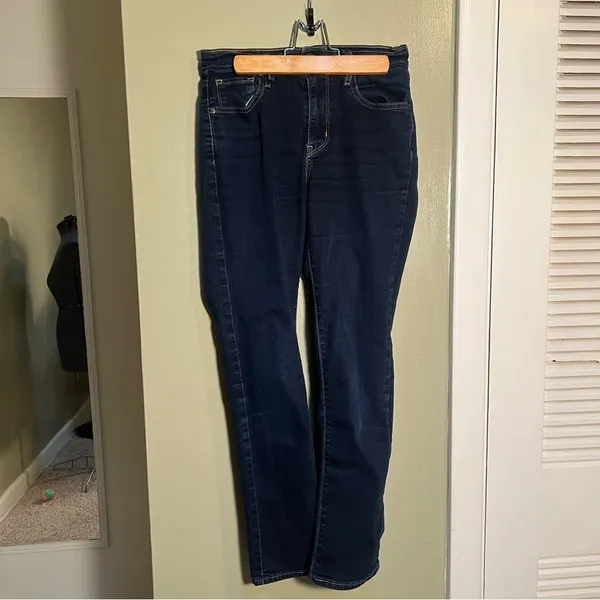 Levi's Women's Size 26 26x28 724 High Rise Straight‎ Jean Dark Wash Stretch - Image 3