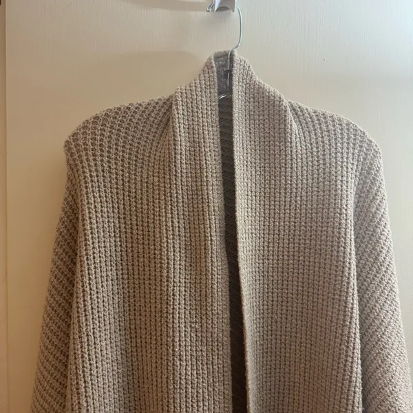 American eagle Aerie Beige Open-Front Cardigan knit sweater size large - Image 8