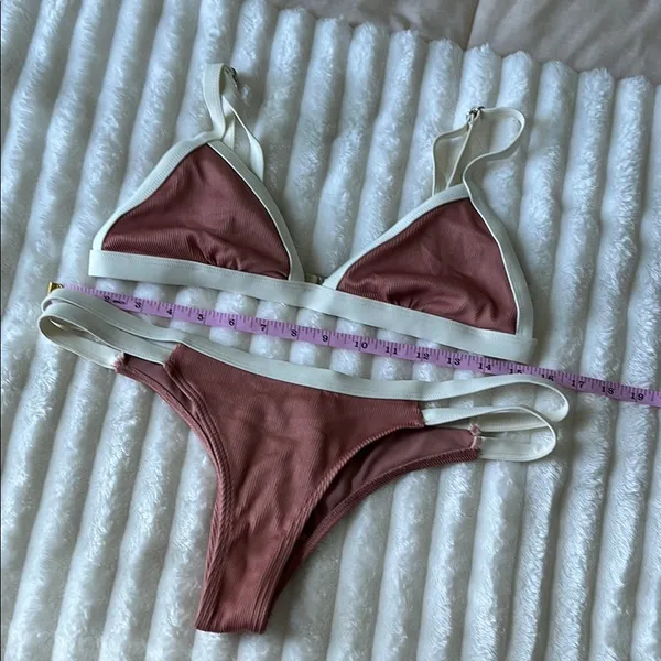 Amazon Two-Piece Bikini Set in Mauve and White - Image 4