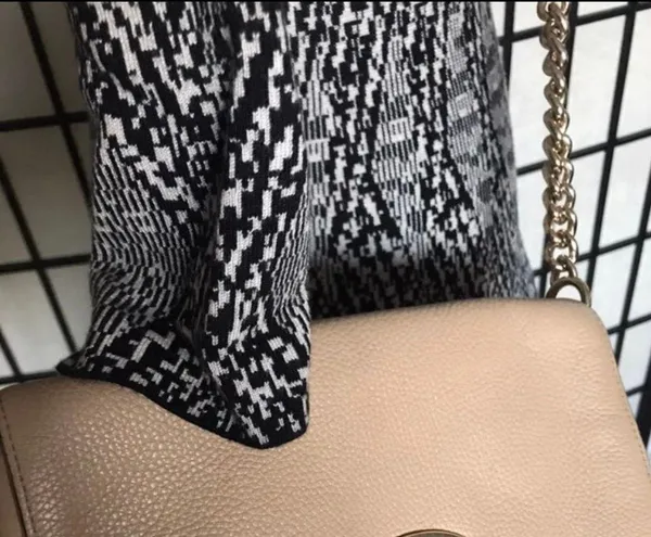 Coach Vintage Pebbled grain Leather Crossbody Shoulder Messenger chain minimalist neutral coquette baguette rectangle preppy solid gold clutch - Image 2