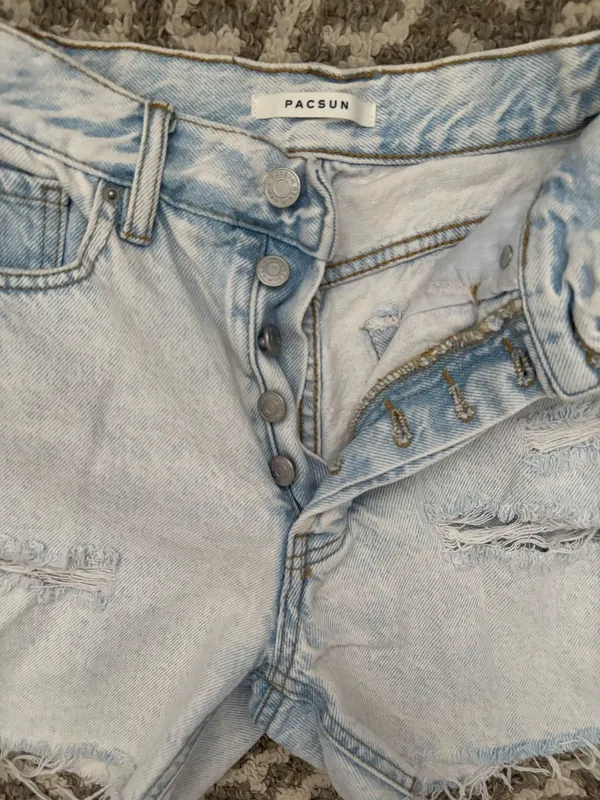 PacSun Ripped Light Wash Shorts - Image 3