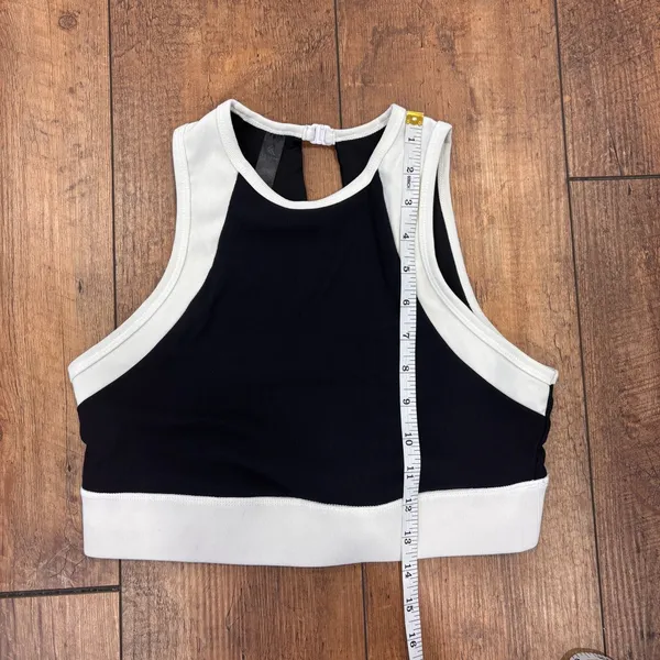 Kyodan Sports Bra Athletic Tank Size Medium Black White Open Back Sleeveless - Image 5