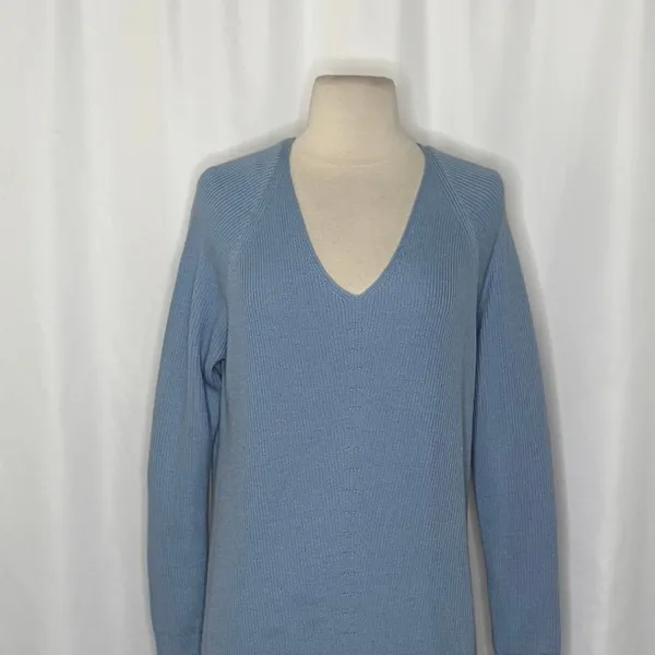 ATHLETA Hanover Refined Merino Wool V-Neck Sweater Solid Heron Blue Knit Small - Image 3