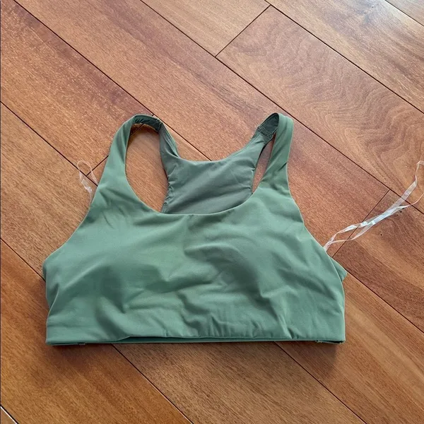 NWT‎ Lululemon Nulux Strappy-Back Sports Brasize S - Image 4