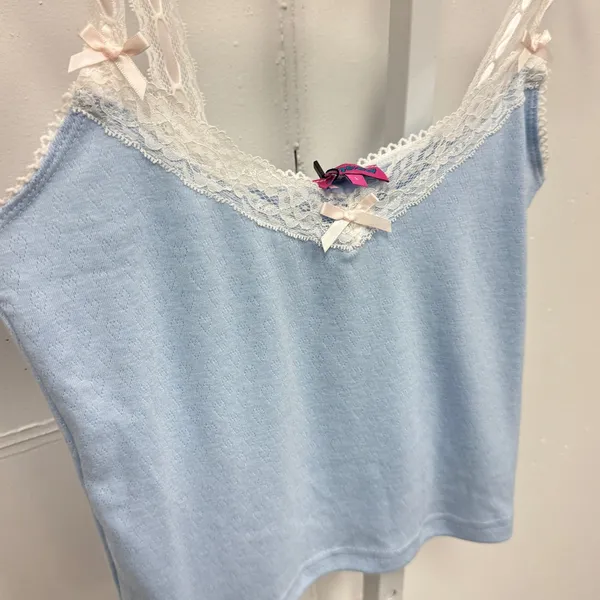 NWT Edikted Y2K Li Blue Pointelle Lace Trim Cami Top S16205 Coquette Bows‎ LBaby - Image 4