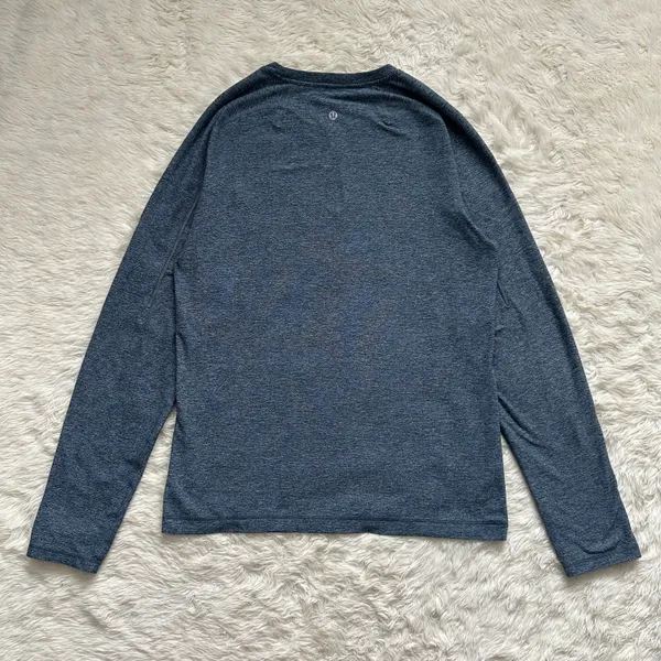 Lululemon Top Long Sleeve Crewneck Heathered Blue - Image 3
