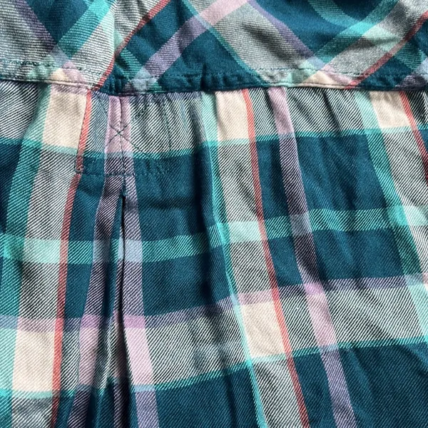 Plaid short sleeve shirt Size undefined - Image 10