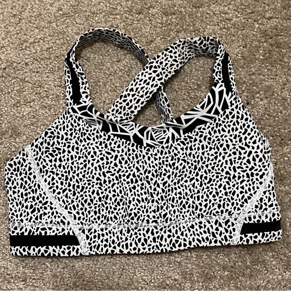 Lululemon‎ Rack Pack Bra 6 - Image 5
