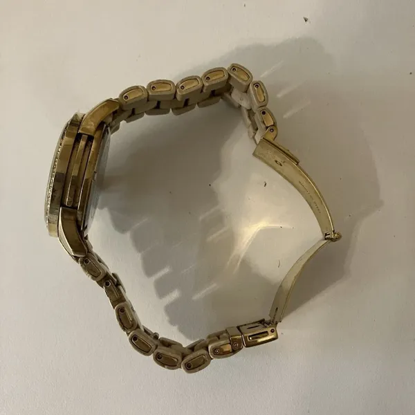 Michael Kors Watch Needs Battery And Can Be Used For Pieces - Image 5