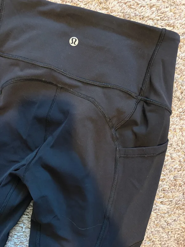 Black Lululemon Leggings Crop - Image 4