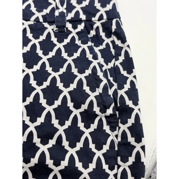 Crown & Ivy Chino Shorts Womens 6 Navy Blue Geometric‎ Trellis Stretch Casual - Image 8