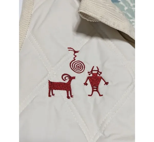 Carhartt Marlinton Vest Embroidered Puffer Cream Red Full Zip Womens Small Top - Image 6