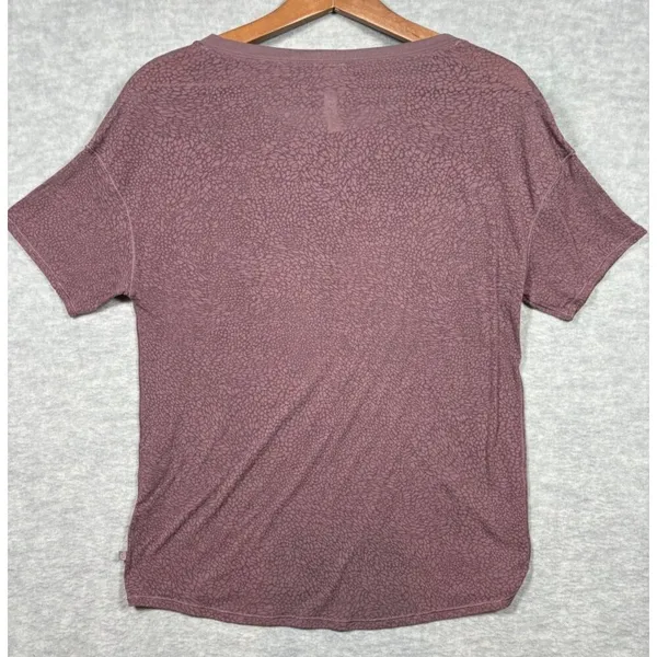 Lululemon Women's T-Shirt Size 4 Between Moments Semi-Sheer Athletic‎ - Image 4