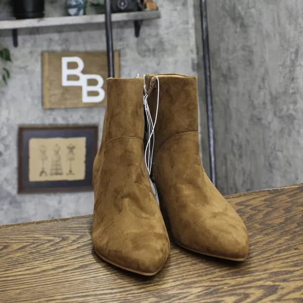 NWT Universal Thread Womens Frances Ankle Boots 88744370 Brown 10M - Image 4