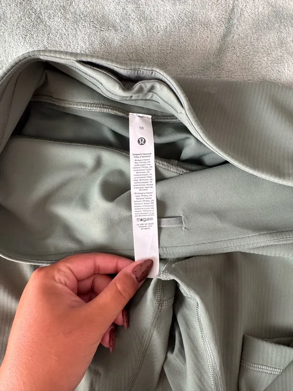Lululemon Leggings - Image 3