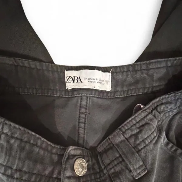ZARA Gray Cargo Pants 🌚 - Image 3