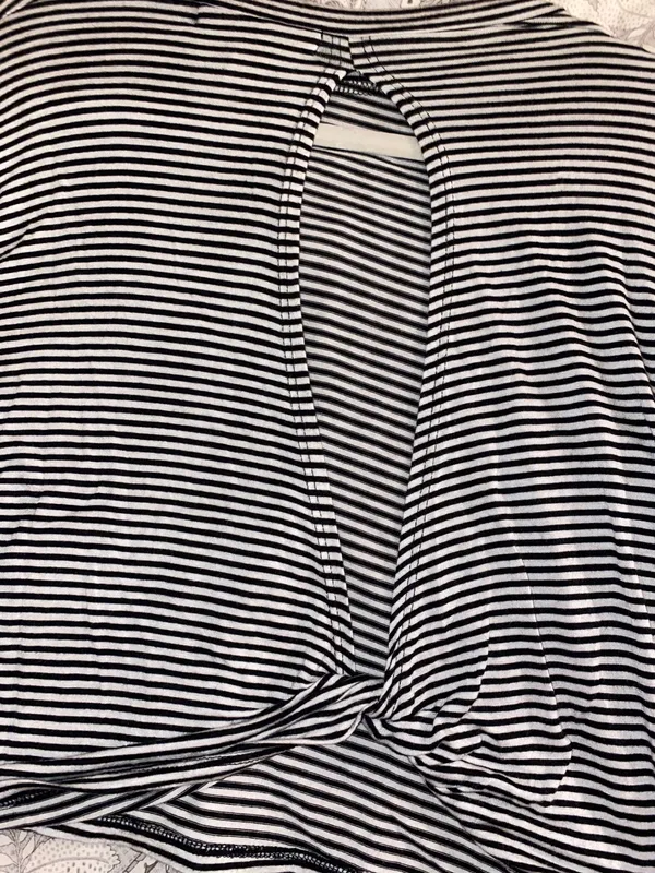 Forever 21 Long Sleeve Striped Crop Top - Image 4