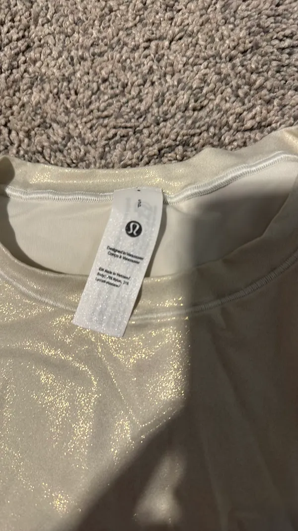 Lululemon Gold Cropped Tee - Image 2