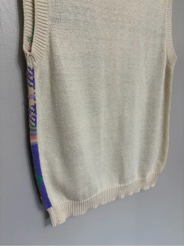 Vintage Jantzen Classics Hand Embroidered Grandmacore Sweater Vest - Size M - Image 7