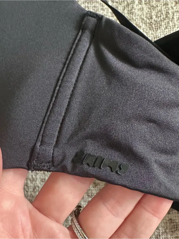 Skims Black Wireless Bra - Image 4