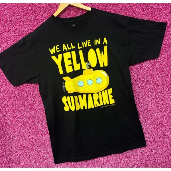 The Beatles We All Live In A Yellow Submarine rock Tshirt size large - Image 3