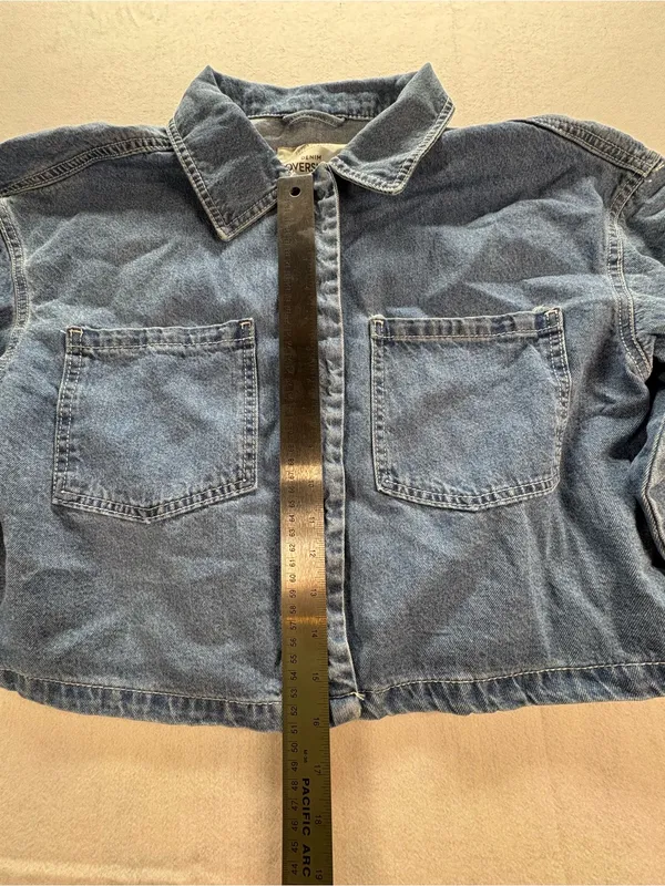 Ultra Flirt Denim Overshirt Women’s Large Cropped Blue Snap Front Shirt Jacket - Image 10