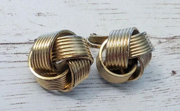 Vintage Clip On Earrings - Chunky Gold Tone Knot Design - Image 2