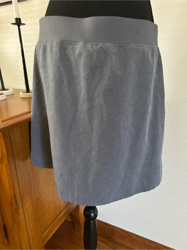 32 Degrees Light Blue Pull On Skirt Size Medium - Image 3