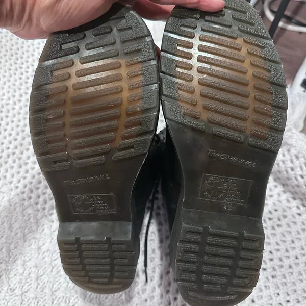 Dr. Martens WOMENS size 6 drywair Black Shoes waterproof - Image 9