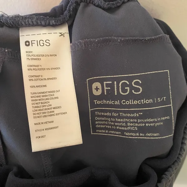 FIGS Space Gray Blue Mari Jogger Scrub Pants Uniform Women's size Small Tall - Image 2