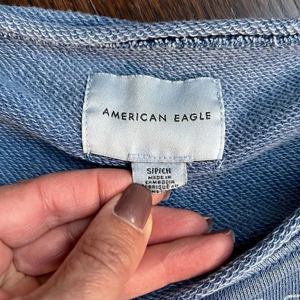 American Eagle Cropped Sweatshirt. Size Small Women’s . Blue. - Image 2
