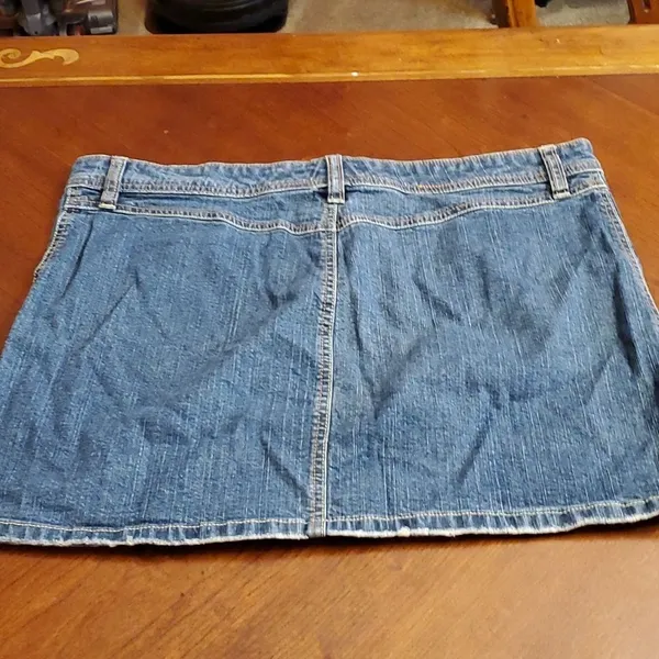 Old Navy Ultra Low Waist Stretch Denim Skirt Size 14 - Image 6