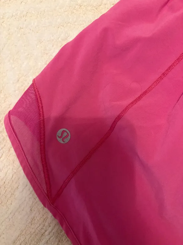 Lululemon Hotty Hot 2.5" Low-Rise - Image 3