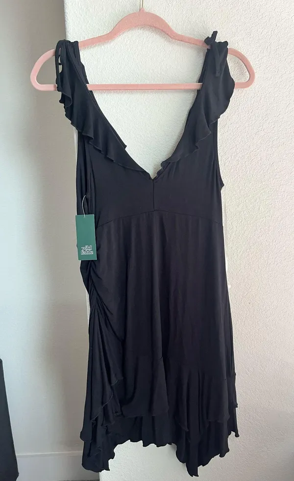 Black  - Image 3