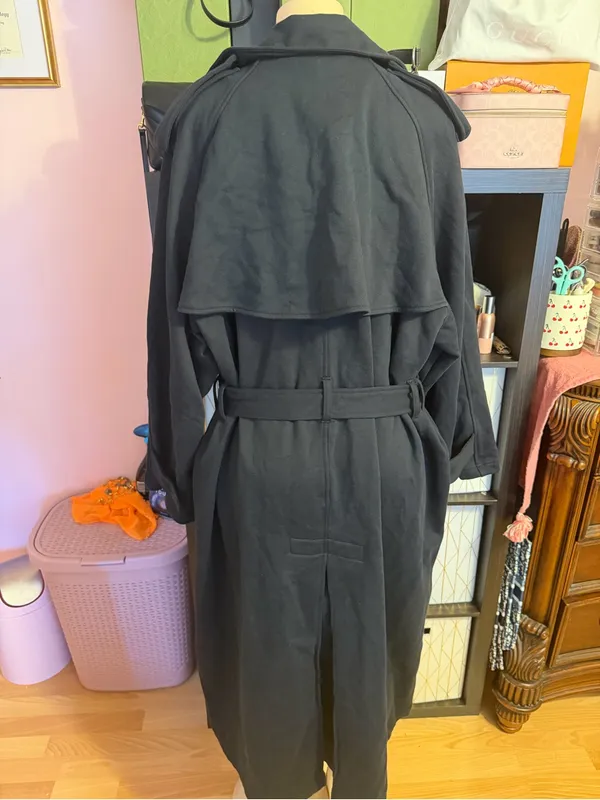 SKIMS boyfriend fleece Trench Coat - Image 4
