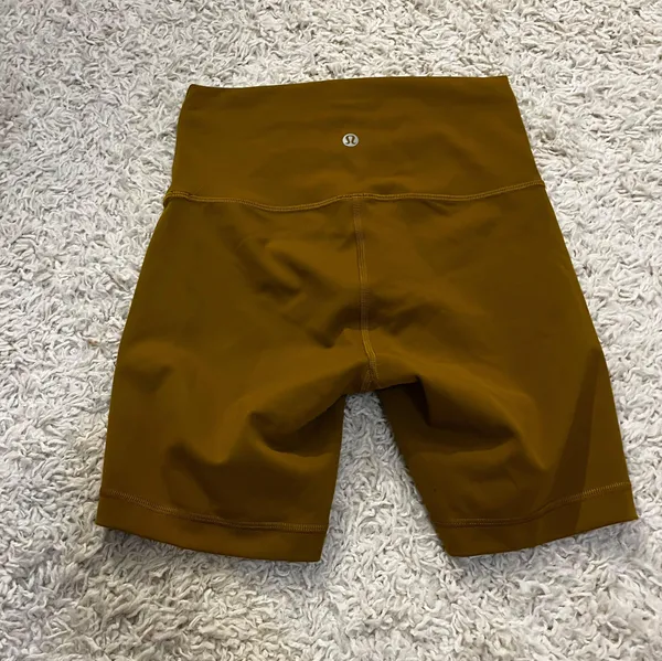 Lululemon Wunder Train Shorts 6” Size 4 - Image 2