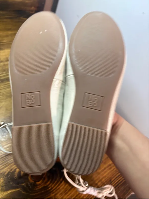 Time and tru tan lace up flats size 8 - Image 6
