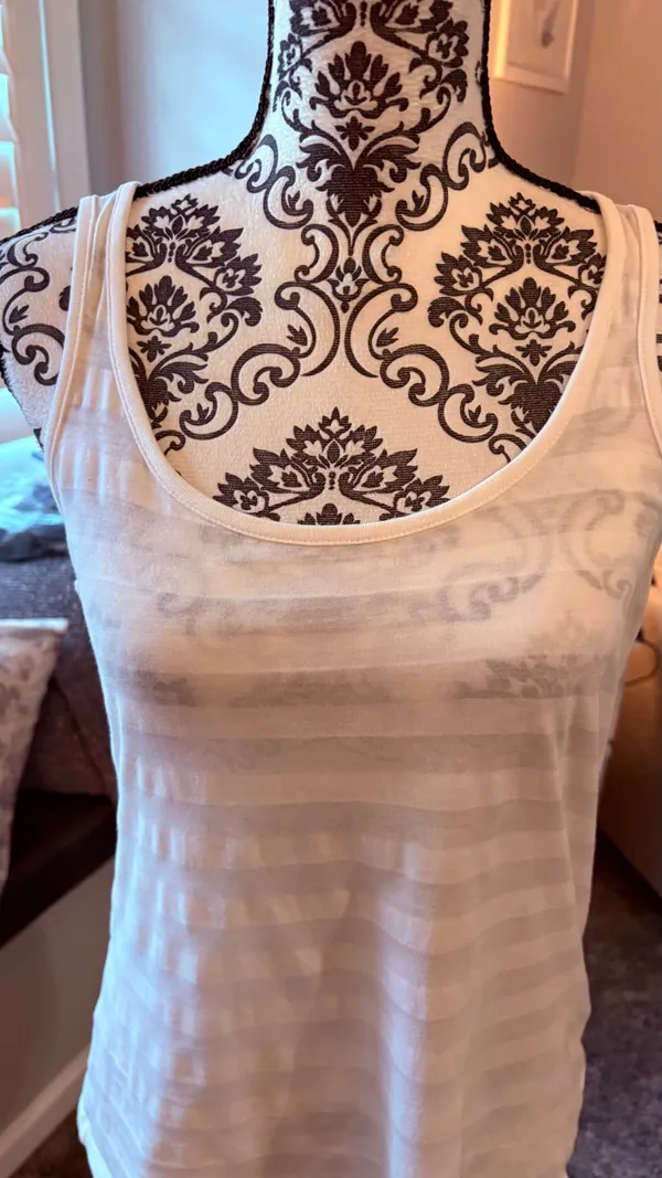Gap size medium white striped tank top - Image 3