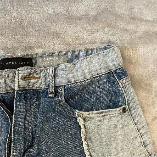 Aeropostale High Waisted Aero Cheeky Two-Tone Denim‎ Jean Shorts Fringe Cotton - Image 2