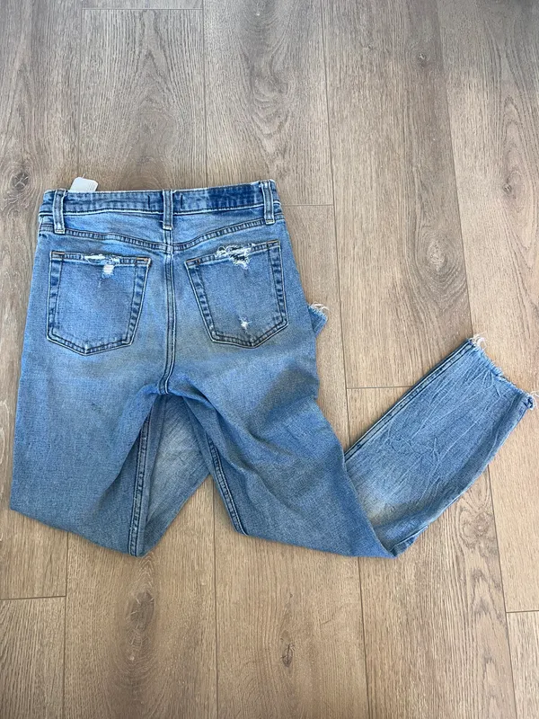 Abercrombie Jeans - Image 3